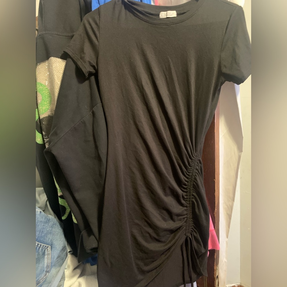 Black scrunch tie dress!